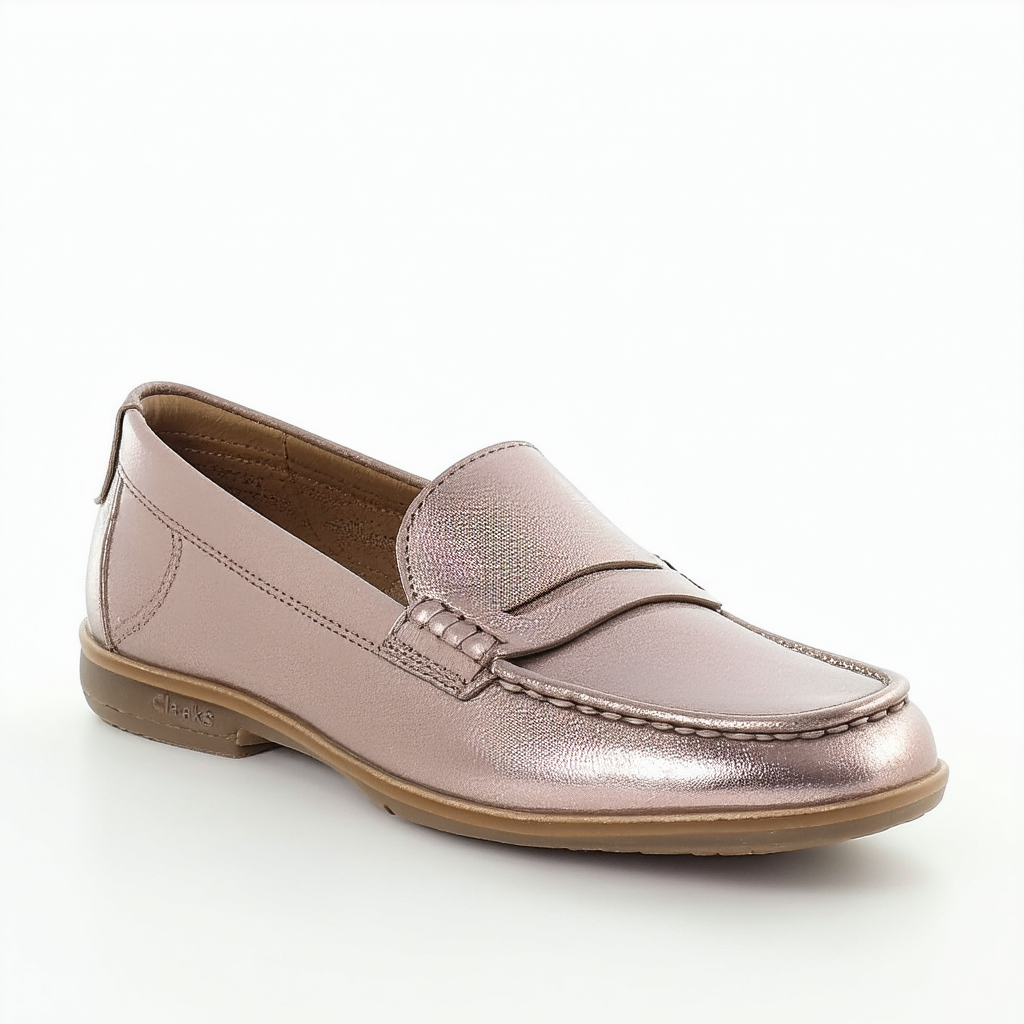 Clarks Women's Un Blush Go Penny Loafer, Pebble Metallic Leather, 95 M US