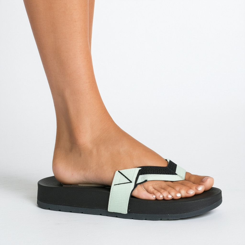 Volcom Women's Here to Stay Creedlers Sandal