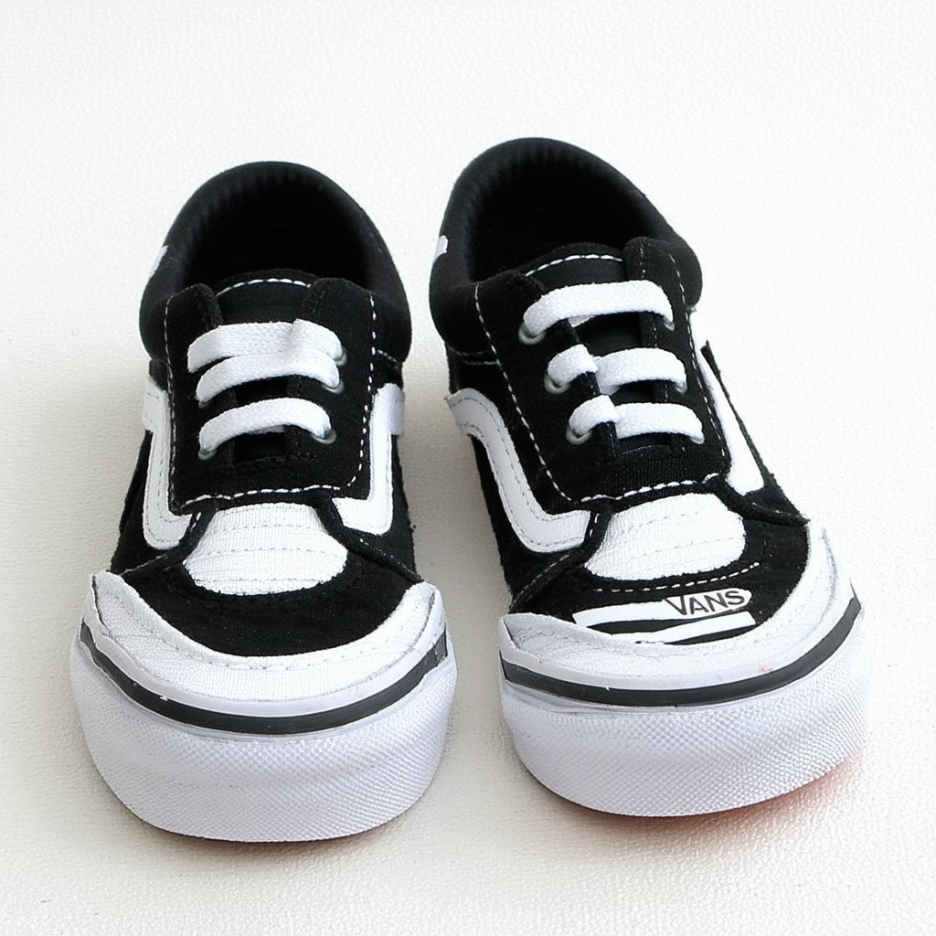 Vans Kids' Old Skool V-K Trainers, Sidestripe Black True White, 6 Toddler