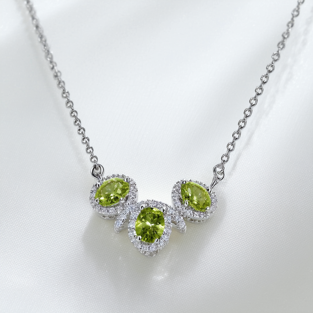 Amazon Collection Sterling Silver Peridot and Diamond Pendant Necklace