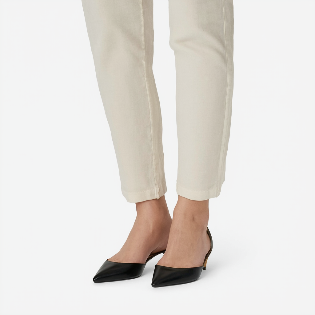 Naturalizer Women's Samantha Pointed Toe Flat