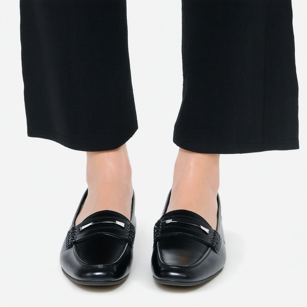 Anne Klein Vergil Womens Size 7.5 Black Moc Loafers