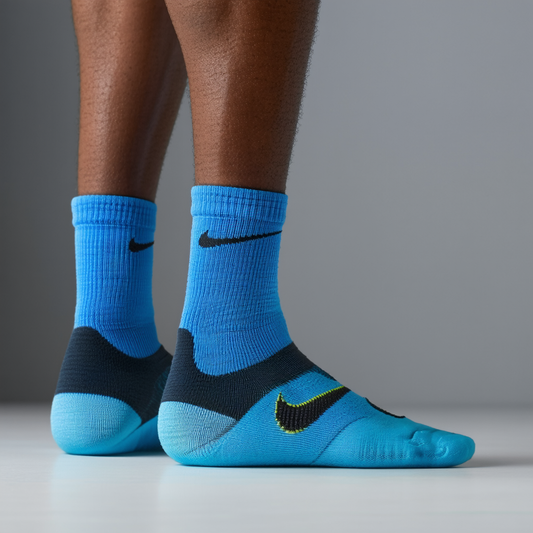 Nike KD Kevin Durant Hyper Elite Cushioned Basketball Crew Socks (Small)
