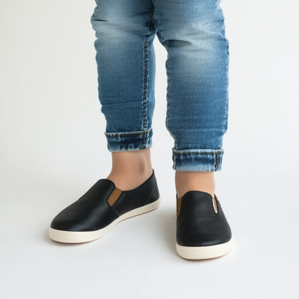 TOMS Paseos Black Synthetic Leather 10006368 Youth