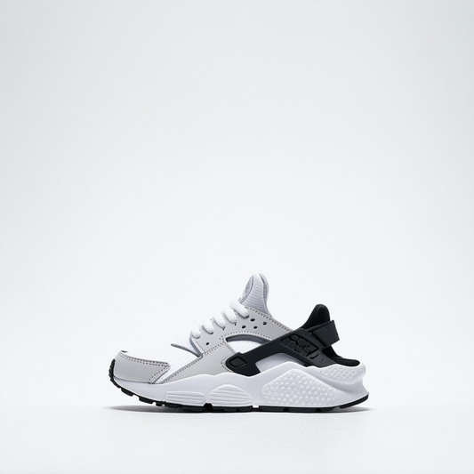Nike Kids Huarache Run (GS) Running Shoe