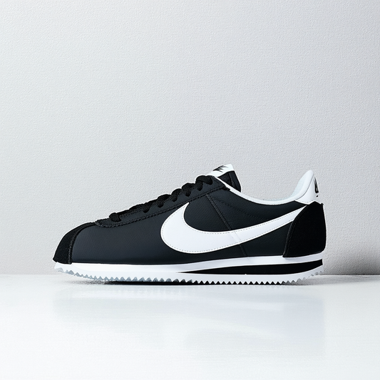 NIKE Men's Cortez Basic Nylon 06