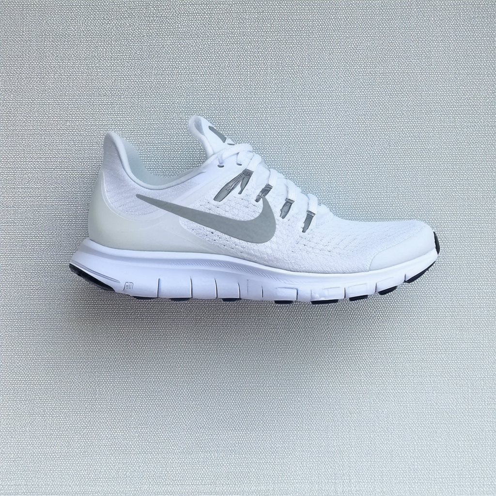 NIKE Womens Free 5.0- Size 10 1/2