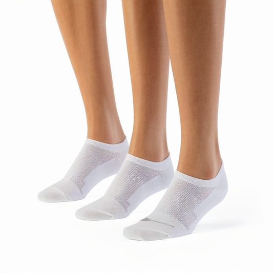 Nike Women`s Everyday Plus Lightweight Training Ankle Socks 3 Pack