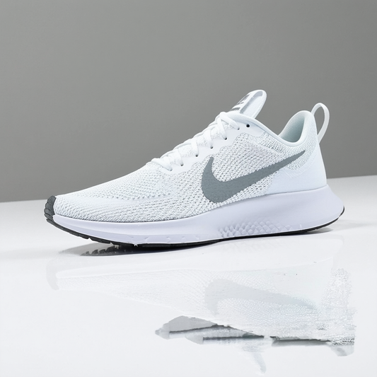 Nike Women's 718841 Fabric Running Shoe