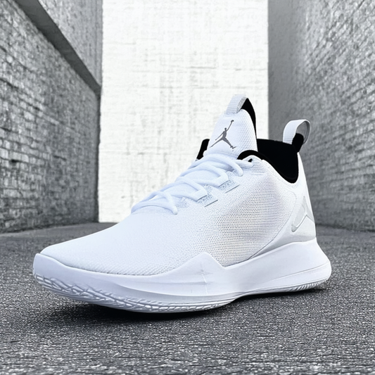 Nike Jordan Mens Jordan Eclipse Black/White/Pr Platinum/Gym Rd Running Shoe 8.5 Men US