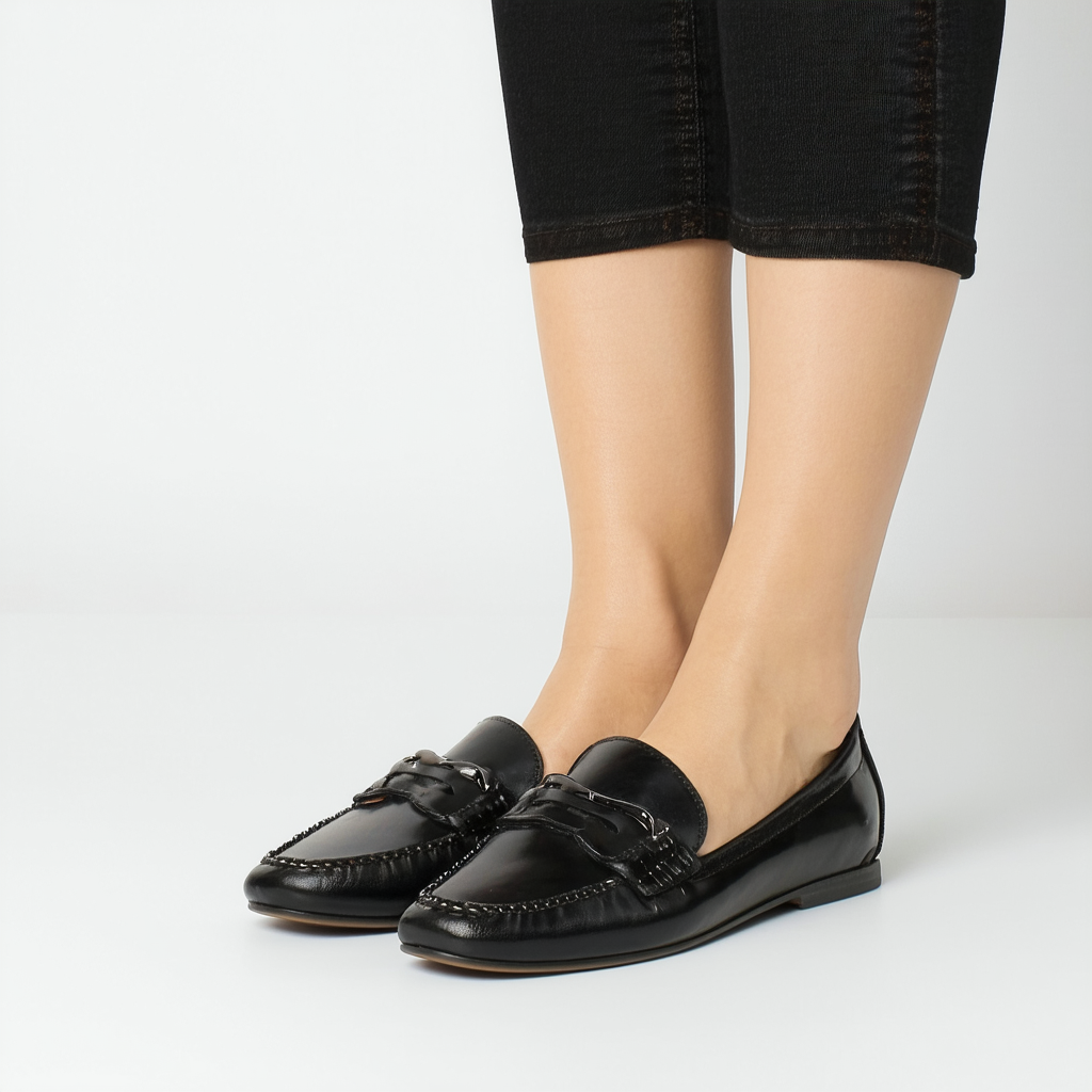 AK Anne Klein Women's Yaile PO Moccasin