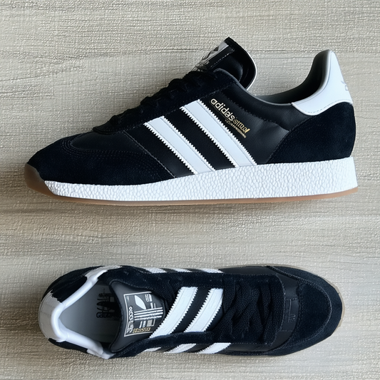 adidas Originals Men's Samoa Retro Sneaker Running Shoe, Black/Metallic Silver/White, 9.5 M US