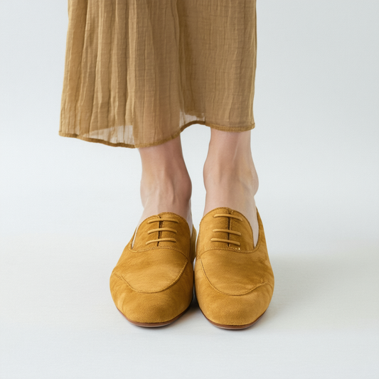 Naturalizer Maxwell Women's Flats & Oxfords Golden Maple Size 4.5 M