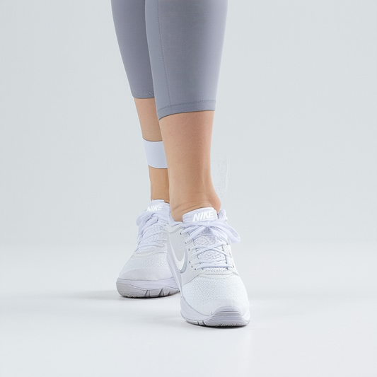 Nike Women's Gymnastics Shoes Sneakers, 7.5 US