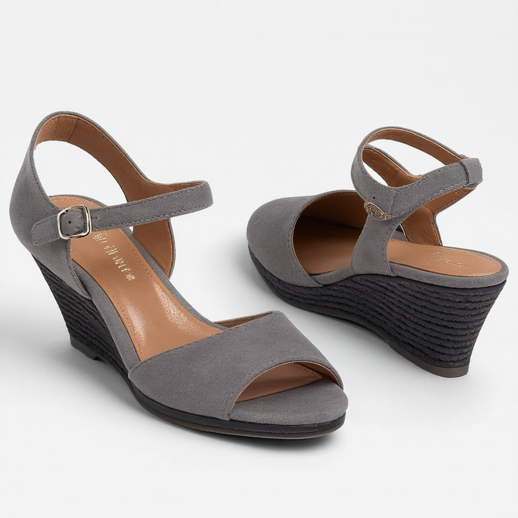 Anne Klein Women's Waverly Wedge Pump