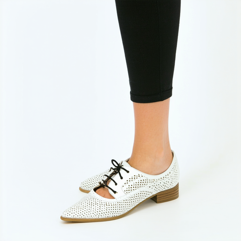 Qupid Tuxedo-80 Womens Perforated Pointy Toe Open Shank Oxford Flat