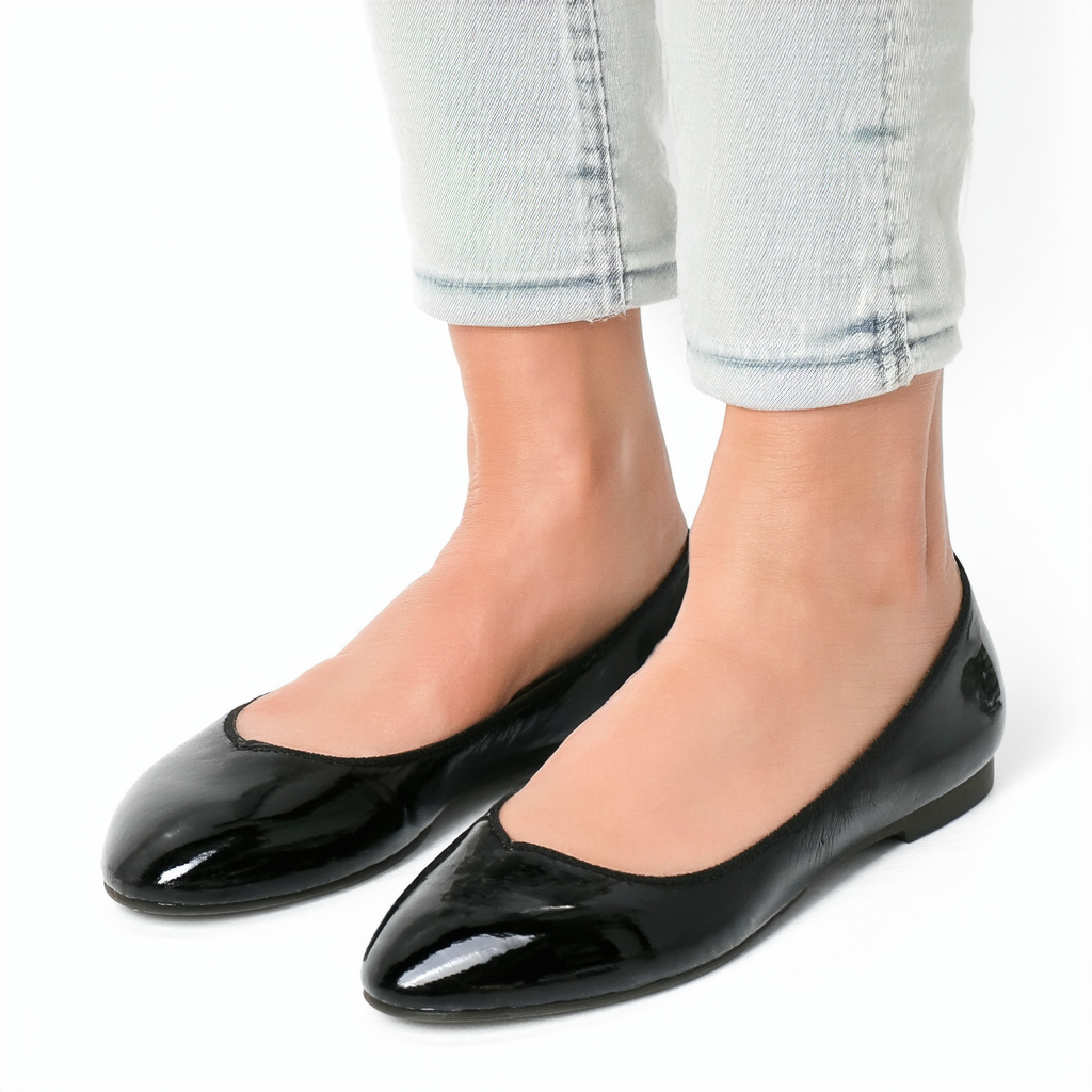 Anne Klein Women's Aveline Ballet Flat