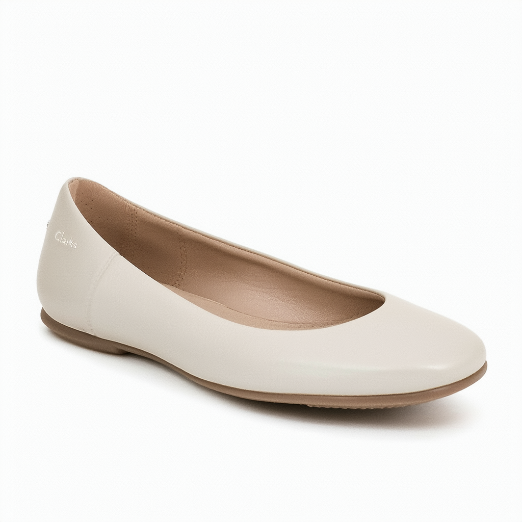 Clarks Women's Blanche Fria Flat