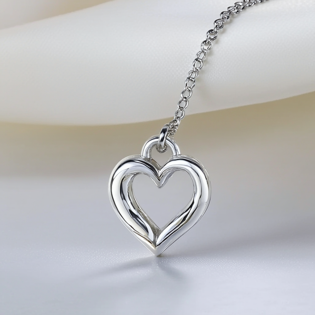 Amazon Collection Sterling Silver .95" Double Link Heart Pendant Necklace , 18"