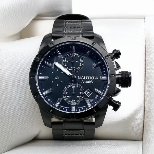 Nautica Men's A14696G BFD 101 Chrono Analog Display Analog Quartz Black Watch