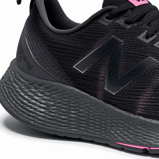 New Balance Women's 520 V5 Running Shoe, Black/Pink, 6 M US