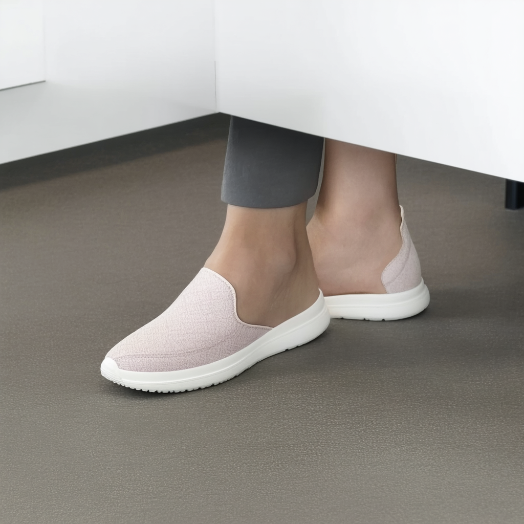 Naturalizer Women's Ava Slip-On Sneaker