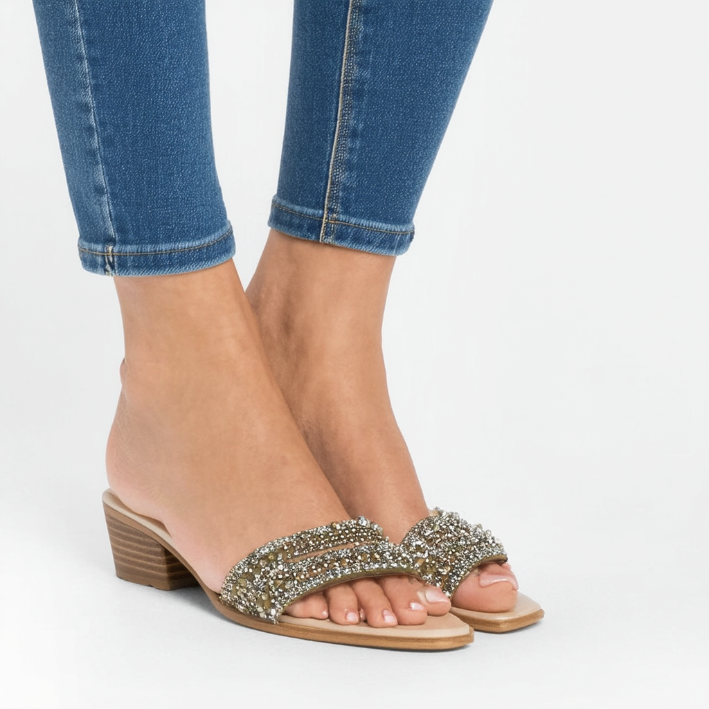 Jessica Simpson Womens Telina 2 Embellished Slip On Mule Sandals