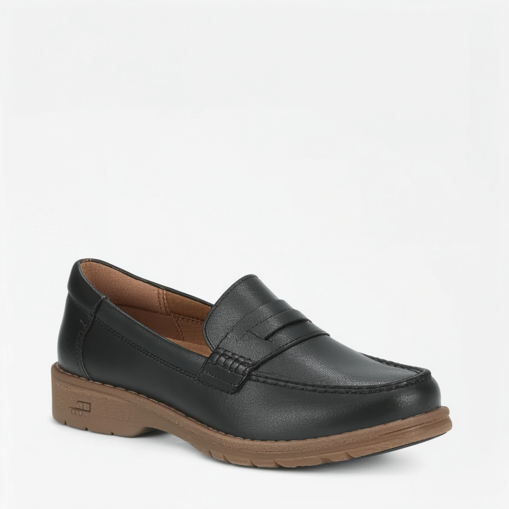 Clarks Women's Un.Voice Loafer