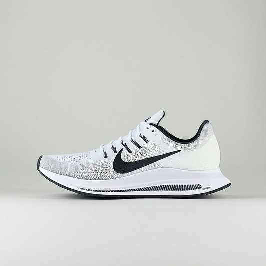 Nike Women's Lunarglide 8 White/Black Running Shoe Size 9