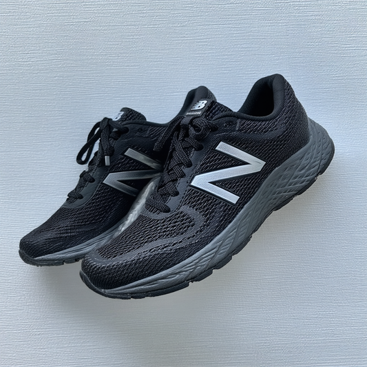 New Balance Mens MT411BS2 Running Shoes Black Silver Size 13